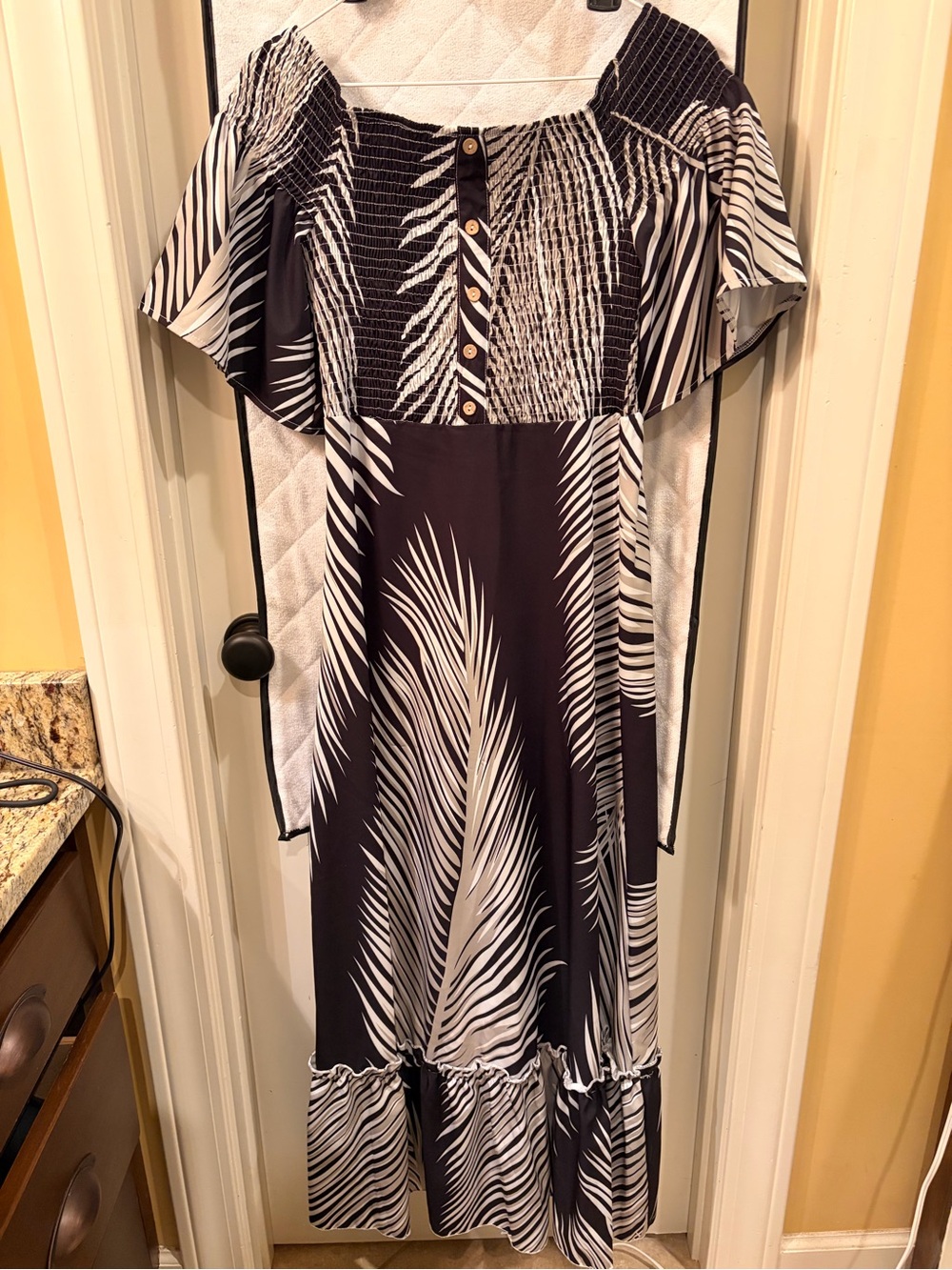 Coco + Carmen Black & White Palm-Print Off-Shoulder Maxi Dress